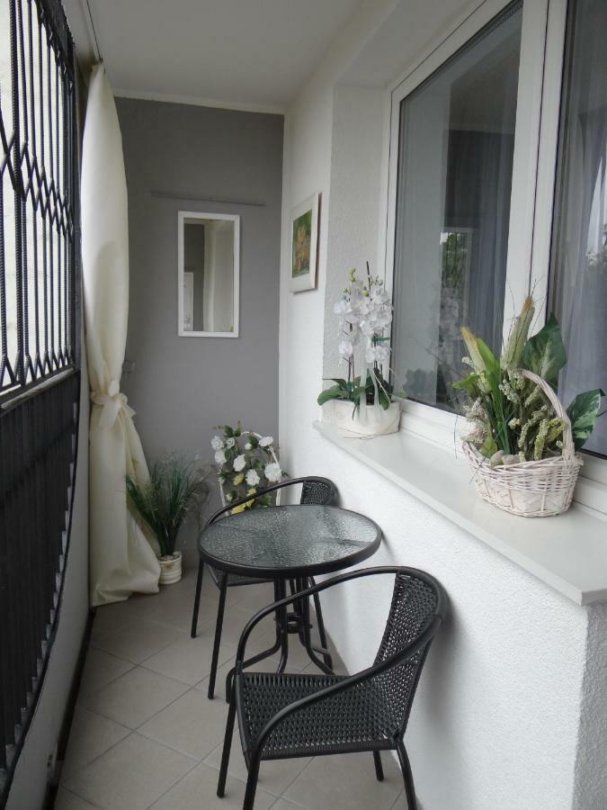 Bialy Apartament 6-8 Osob Plus Dostawka Apartment Gdansk Luaran gambar